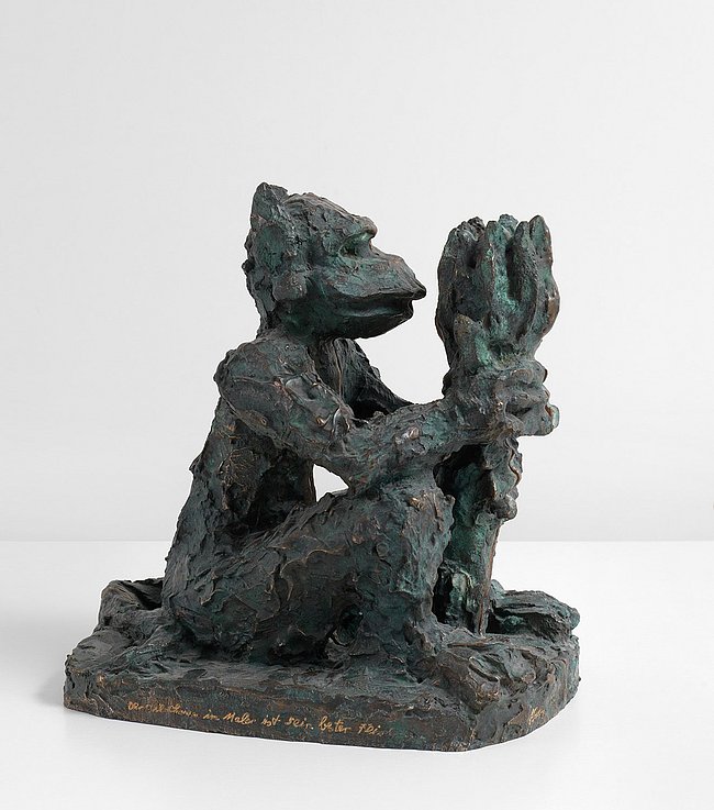 Jörg Immendorf, Alter Ego - Das andere Ich, 1995, "Der Bildhauer im Maler ist sein bester Feind", Bronze mit grünbrauner Patina, geteilt, die Innenseiten poliert, Insgesamt 38,5 x 26 x 36,6 cm, Auflage 980