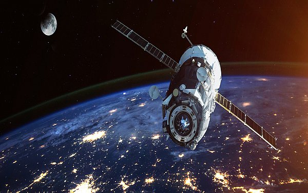 Bild_der_Erde_aus_dem_Weltraum_Satellit_iStock_erweitert.jpg